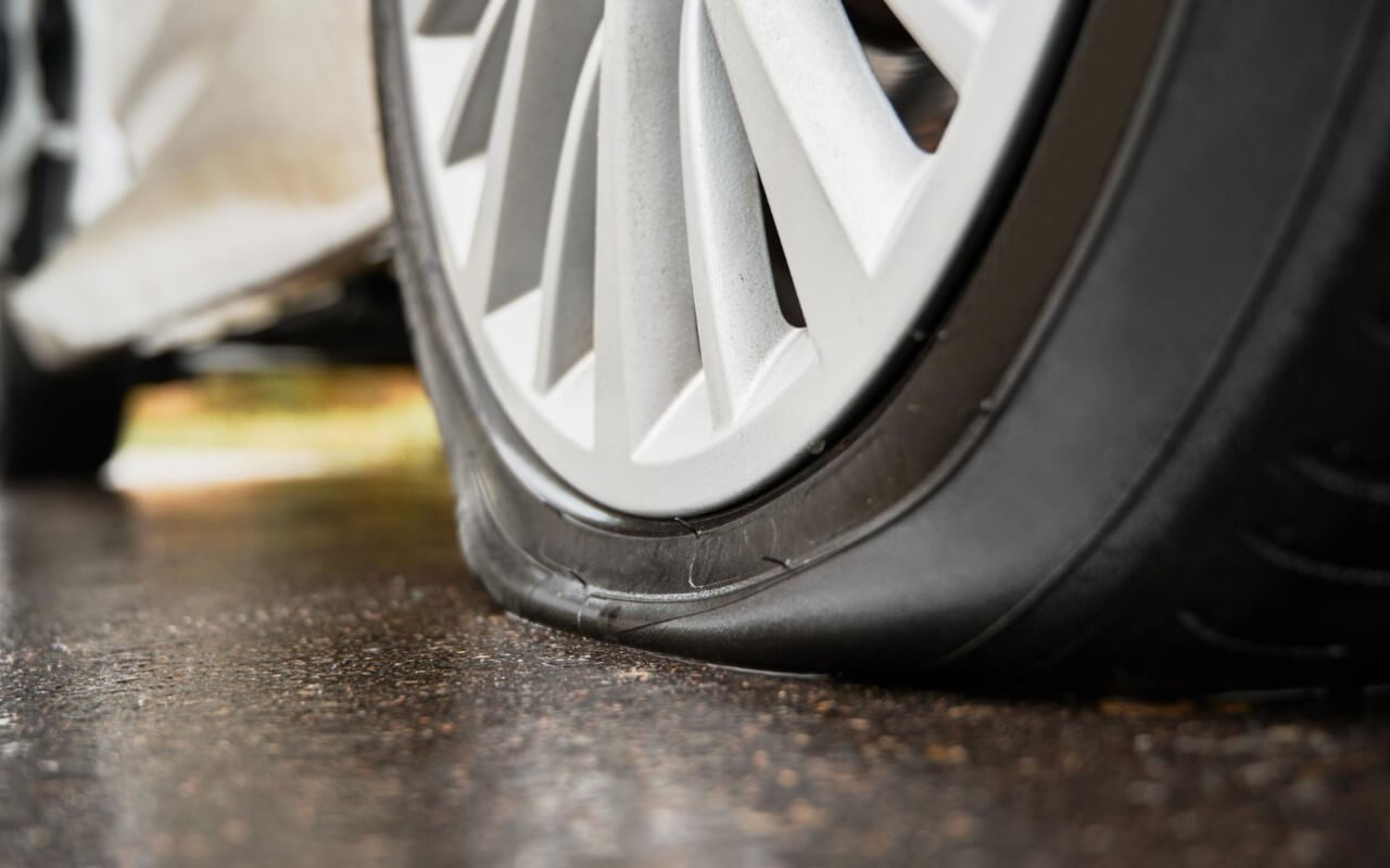 Como reparar um pneu furado? - Caetano Retail