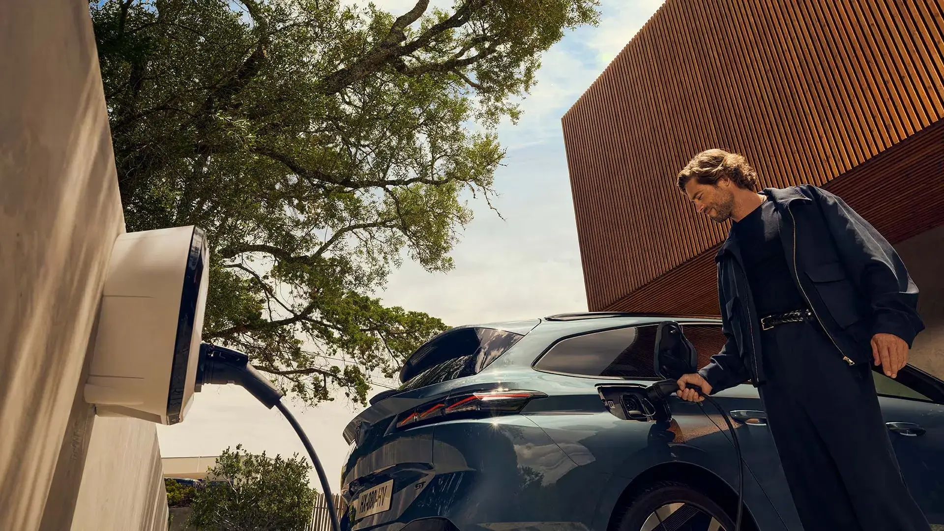 Novo Peugeot 308 SW a carregar