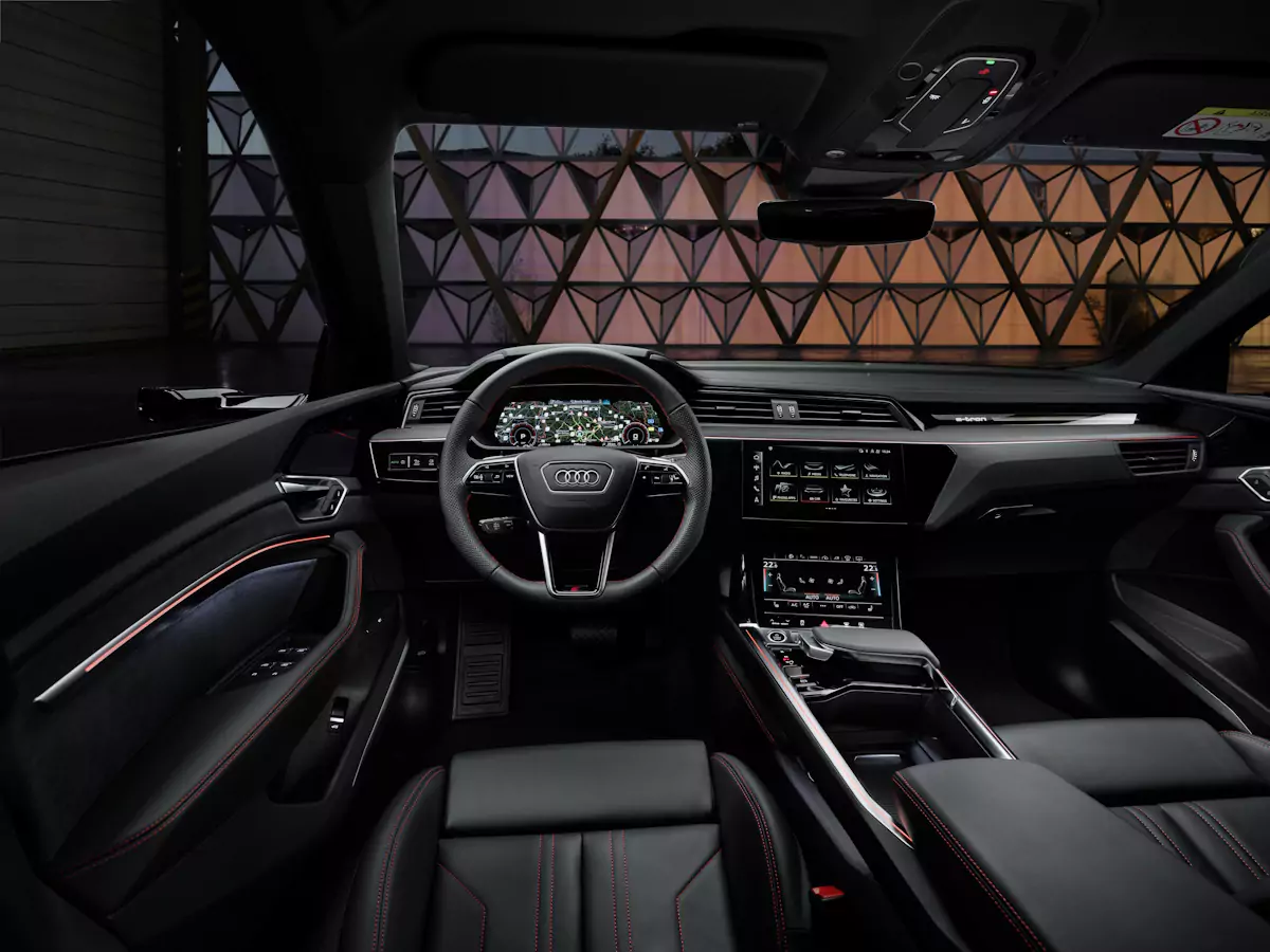 cockpit e painel digital Audi elétrico