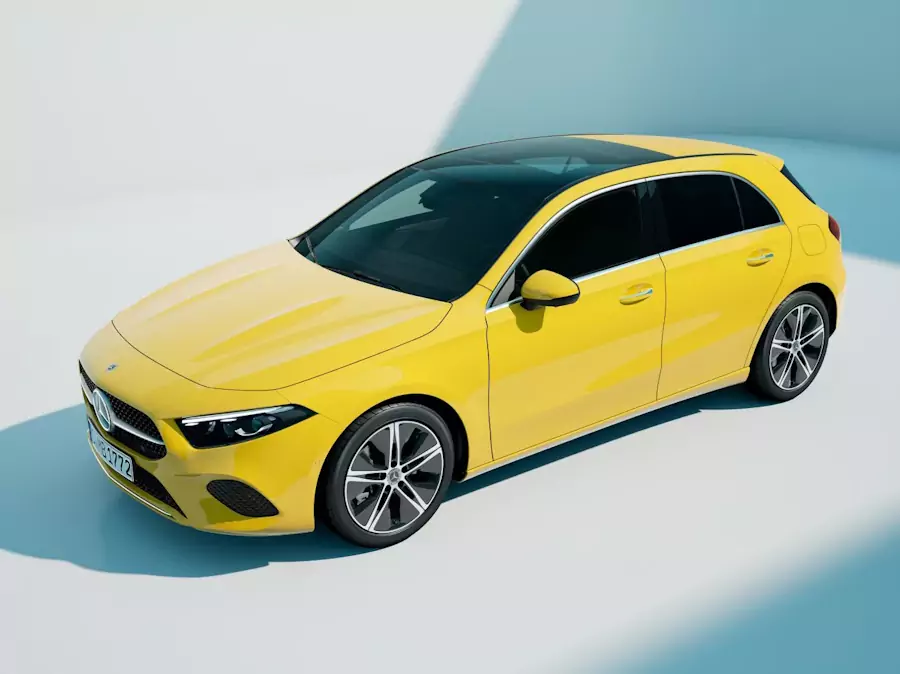 Mercedes classe A amarelo