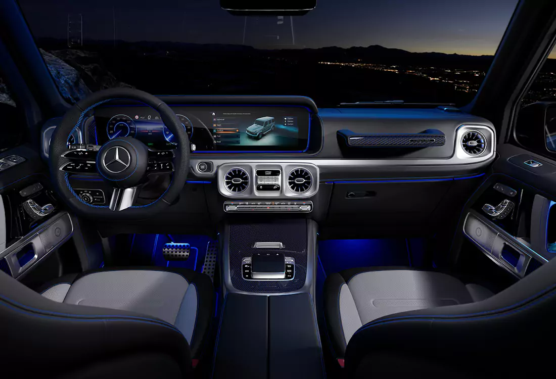 Mercedes G interior