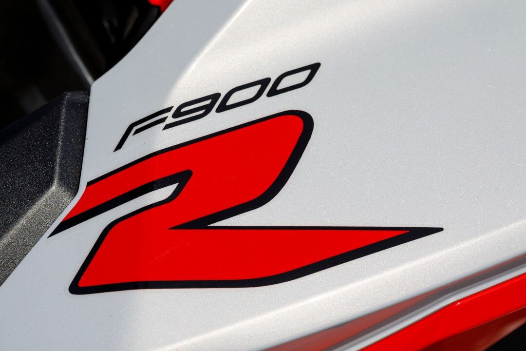 lettering da BMW F 900 R