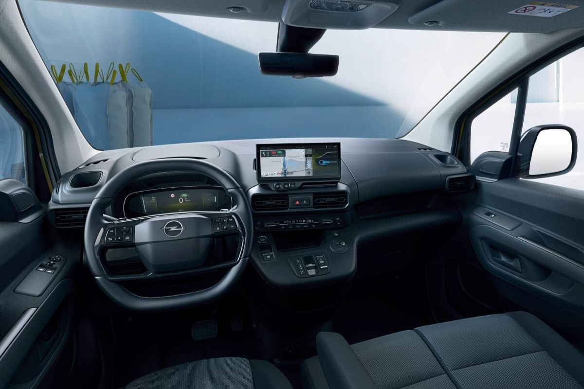 Interior Opel Combo Cargo: modos de condução