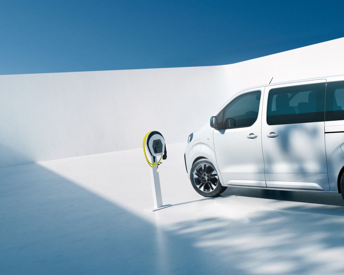 Opel Zafira-e life, carrinha de transporte de passageiros 100% elétrica